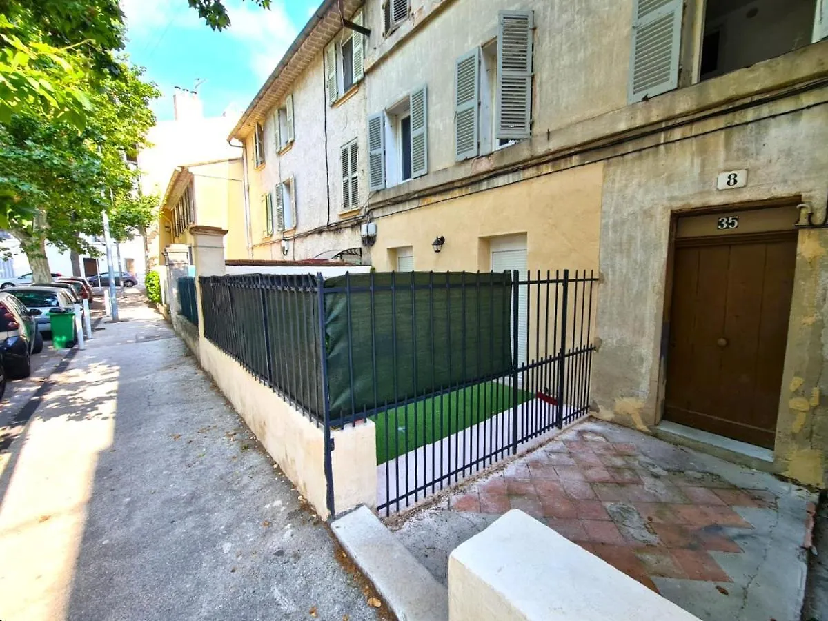 Studio-Coin Nuit Au Calme - Lumineux Sans Vis A Vis Apartment Toulon 0*,  France